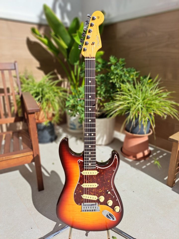 Fender Stratocaster Amercican Professional II 70th Anniversary.