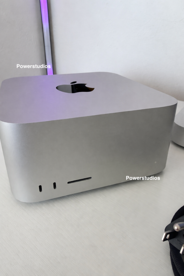 Apple Mac Studio M1 Max 2TB/ 32gb/10 nucleos/ 24 nucleos 1 año garantía de segunda mano · Foto 1 de 7 · Girona · 1550 €
