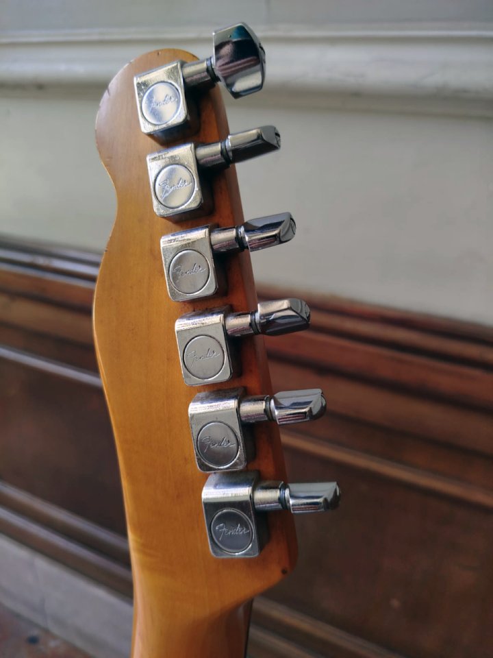 Fender American Standard Telecaster USA 1988 Black + Estuche de segunda mano · Foto 3 de 10 · Barcelona · 1950 €