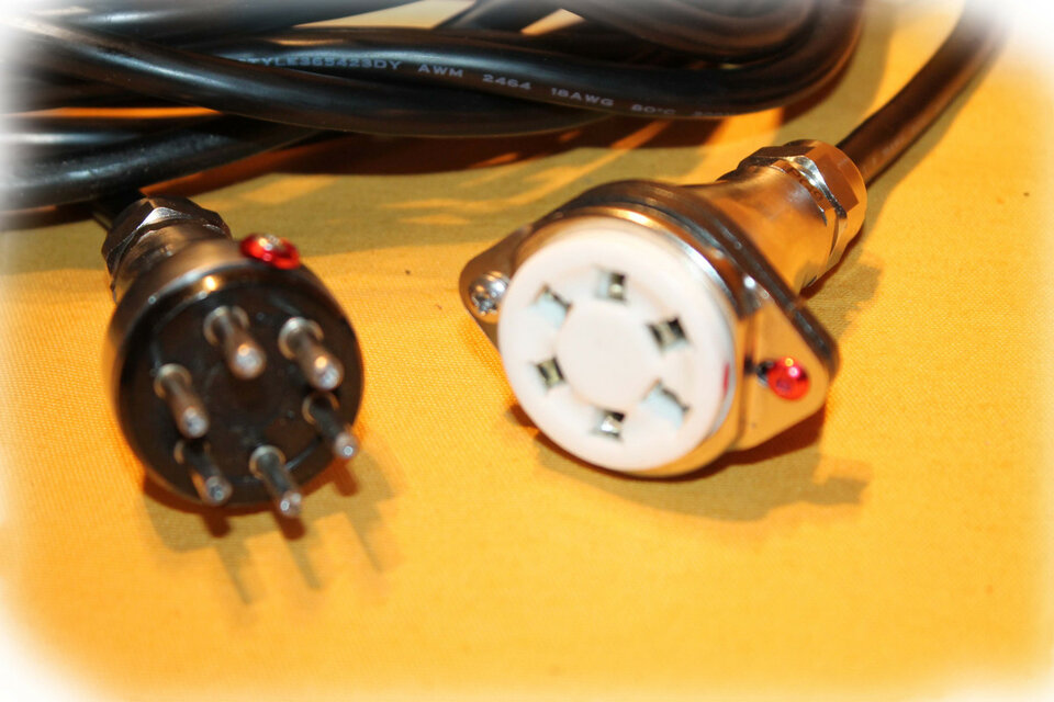 Hammond / Leslie Cable 6 Pin a 6 Pin.