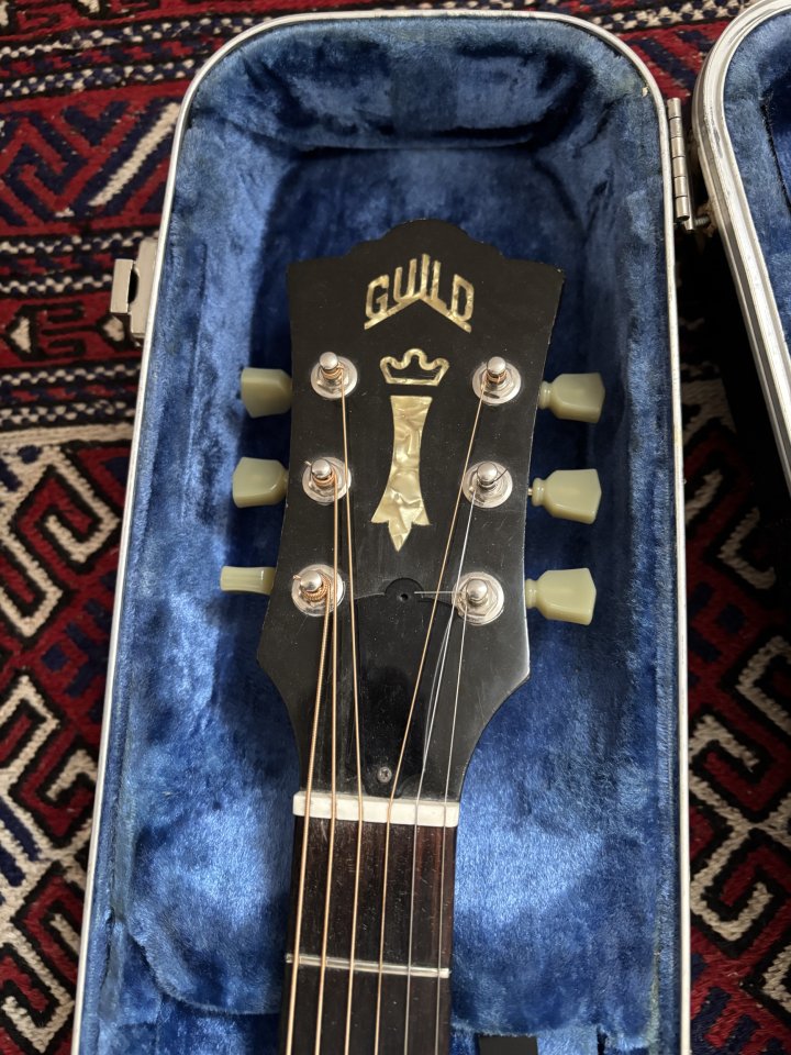 guild D40 de 1976 de segunda mano · Foto 2 de 9 · Madrid · 1400 €