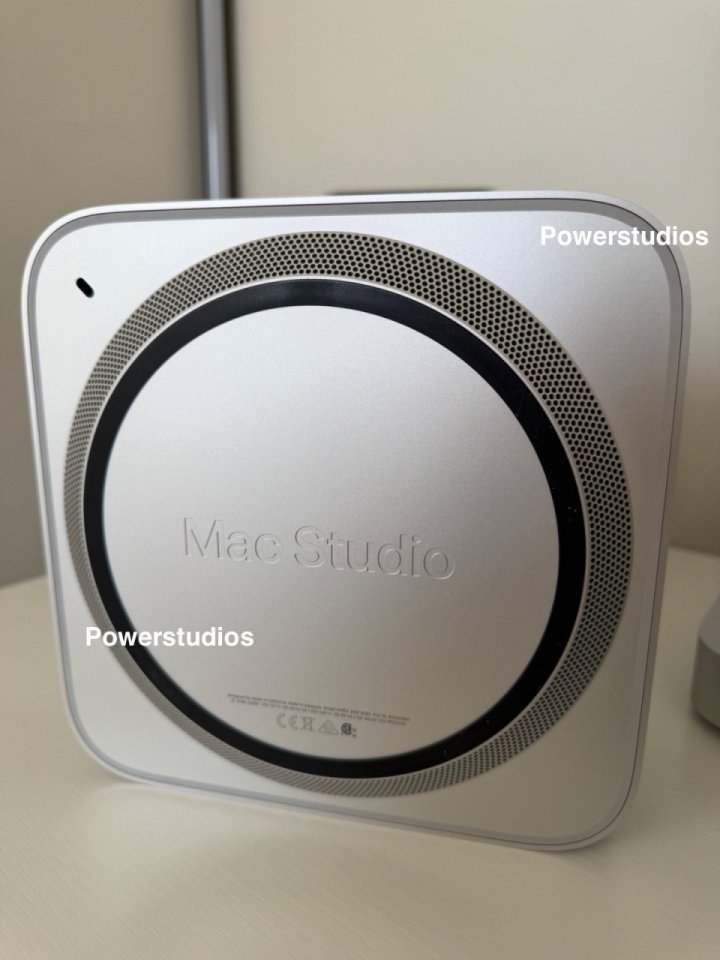 Apple Mac Studio M1 Max 2TB/ 32gb/10 nucleos/ 24 nucleos 1 año garantía de segunda mano · Foto 3 de 7 · Girona · 1550 €