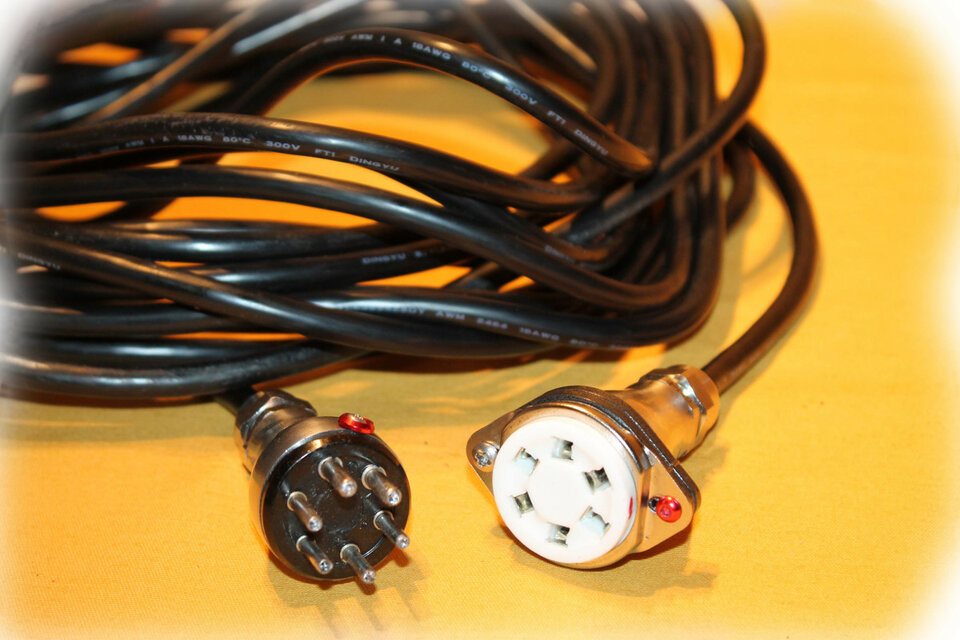 Hammond / Leslie Cable 6 Pin a 6 Pin.