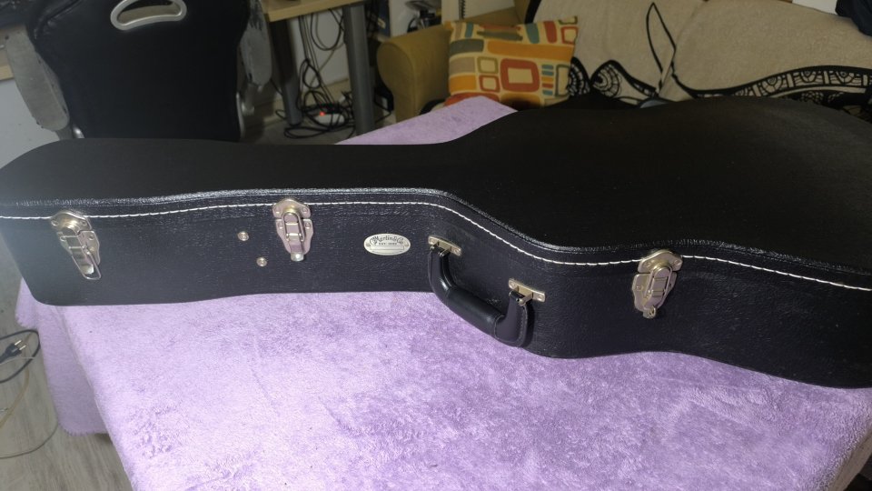 VENDO Guitarra Acústica MARTIN D18