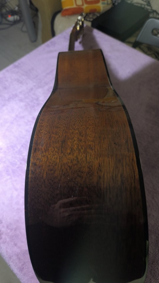 VENDO Guitarra Acústica MARTIN D18