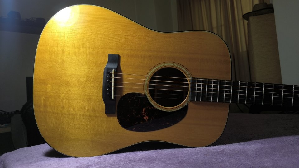 VENDO Guitarra Acústica MARTIN D18
