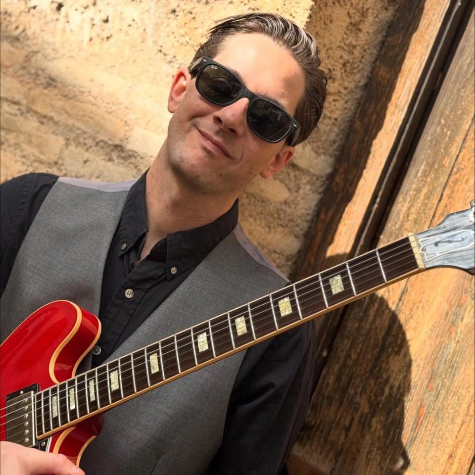 Clases de guitarra zona norte (Blues, Rock, Funk, Country, Jazz y otros...) de segunda mano · Foto 5 de 5 · Madrid