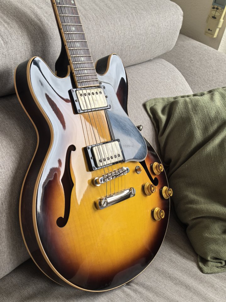 Gibson ES339 Custom Shop 2012 de segunda mano · Foto 4 de 10 · Madrid · 2400 €