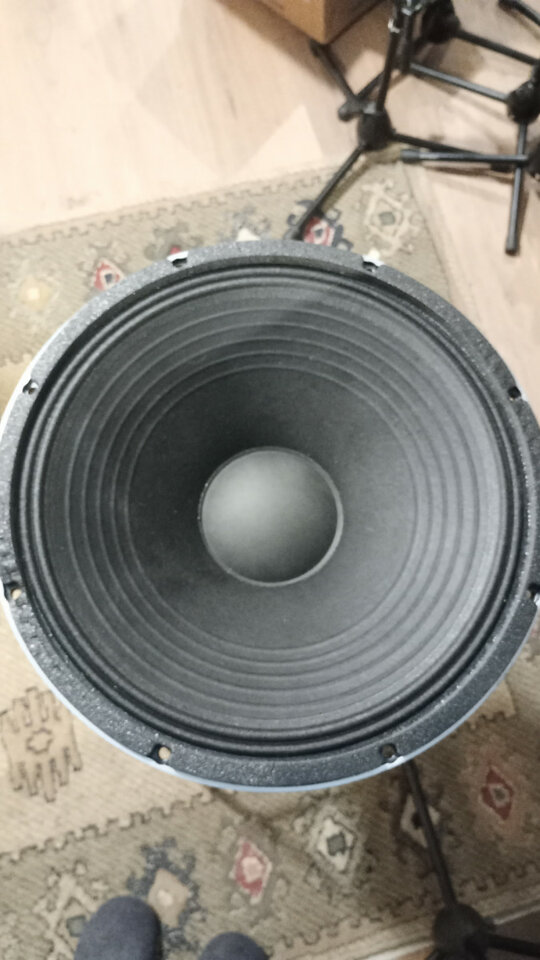 Altavoz de 15" Eminence Kappalite 3015LF