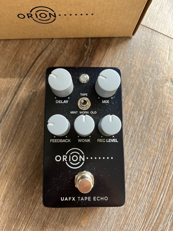 UAFX Orion de segunda mano · Foto 1 de 2 · Toledo · 120 €