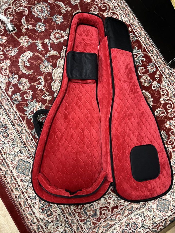 Funda Mammoth Royalg NUEVA de segunda mano · Foto 6 de 8 · Madrid · 95 €