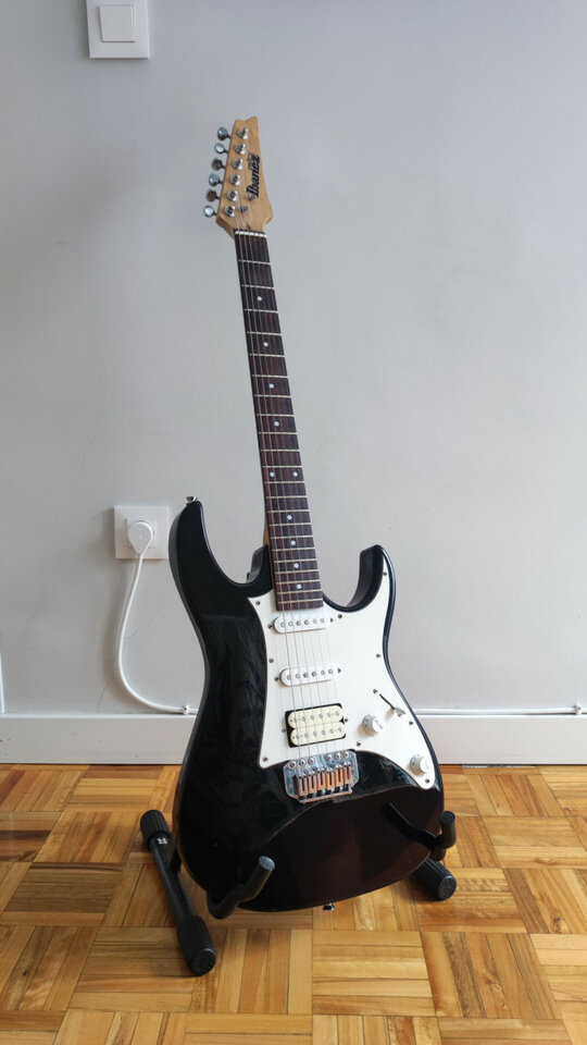 Ibanez GIO Tipo Strato