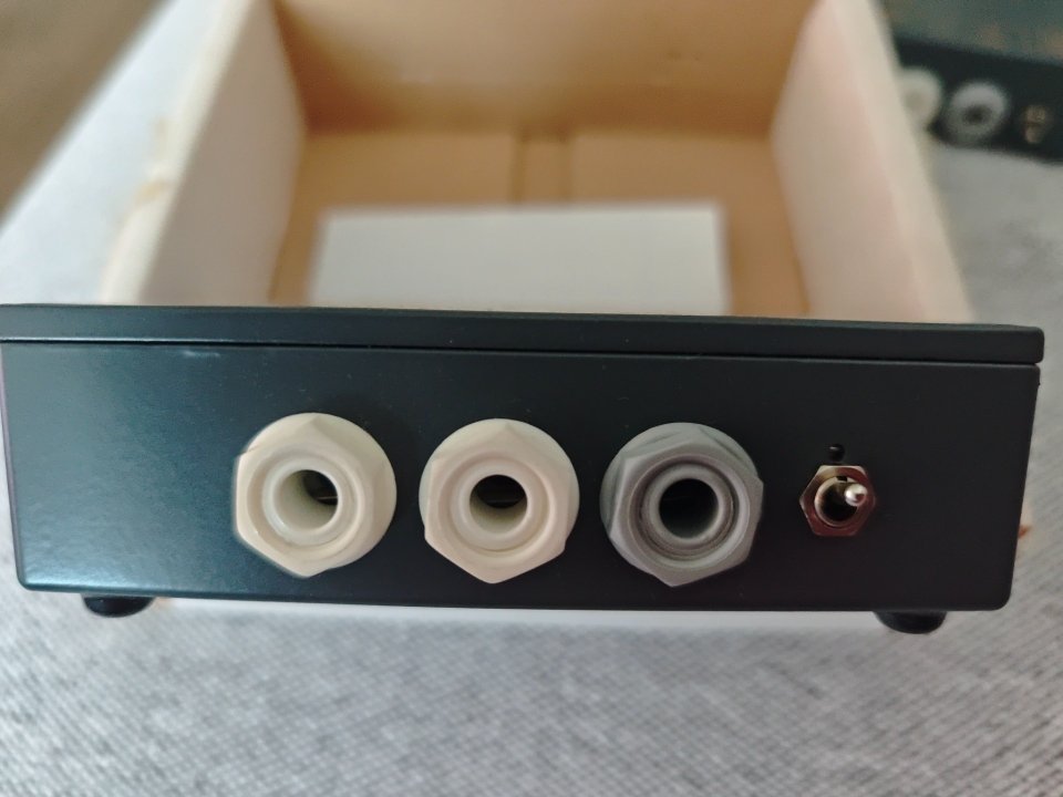 DI Box Emo by Canford