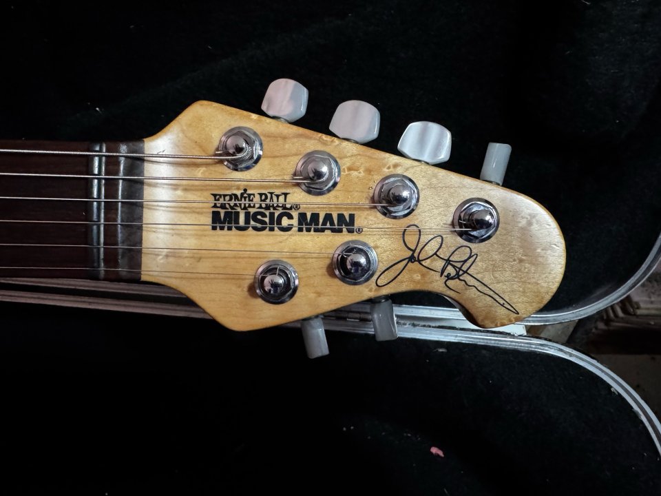 Ernie Ball Music Man John Petrucci JP6 de segunda mano · Foto 3 de 9 · Murcia