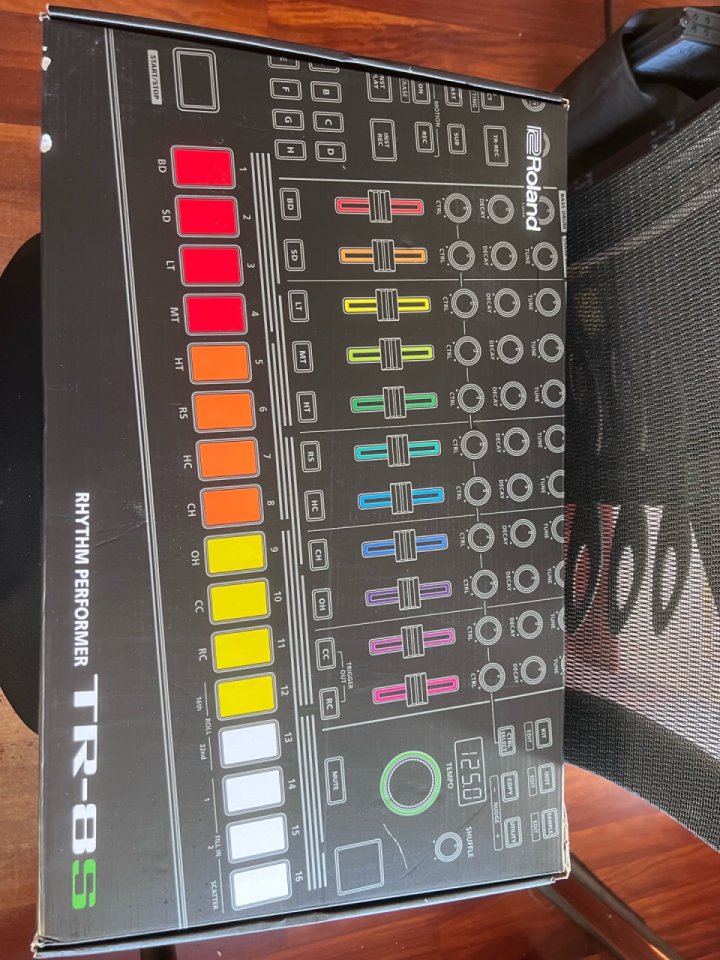 Roland tr8s de segunda mano · Foto 3 de 4 · A Coruña · 500 €