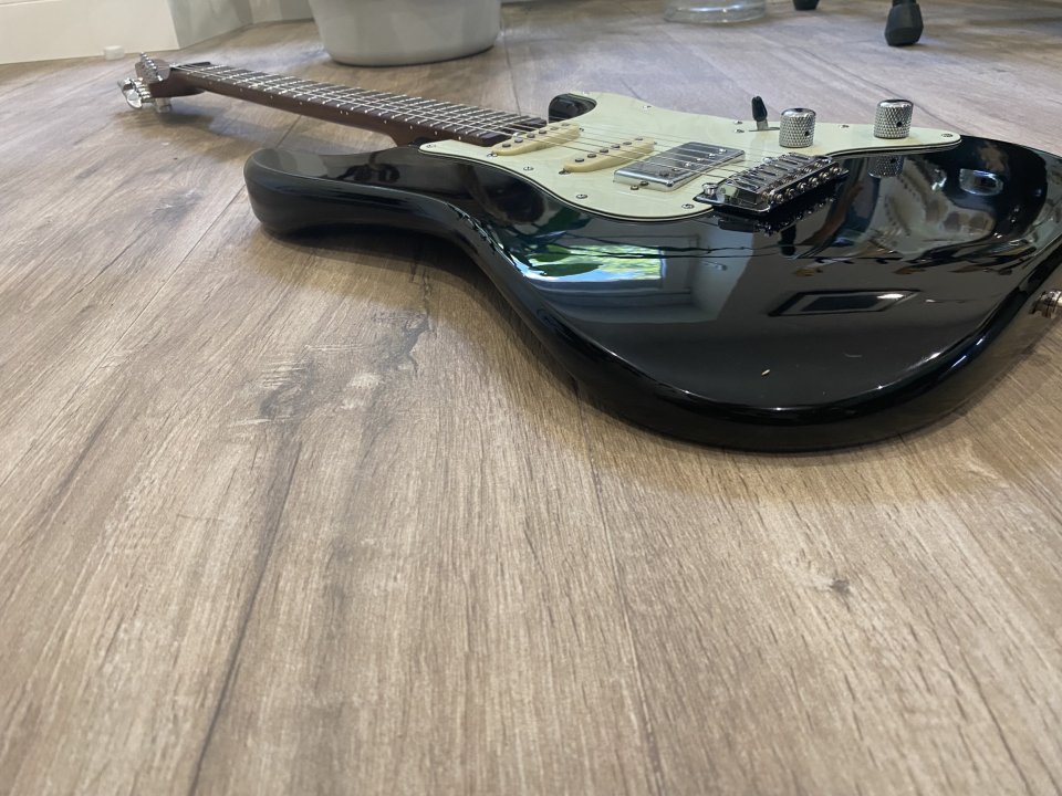 SCHECTER NICK JOHNSTON TRADITIONAL ---chollo!! de segunda mano · Foto 1 de 5 · Madrid · 445 €