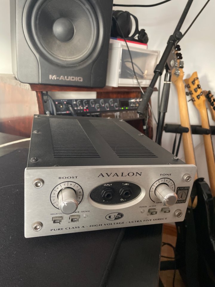 Avalon U5 previo\DI