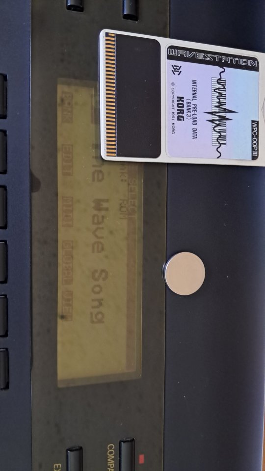 Sintetizador Korg Wavestation EX de segunda mano · Foto 5 de 6 · Barcelona · 475 €