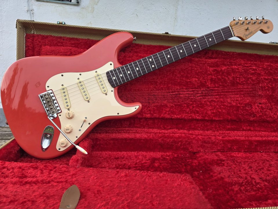 Fender U.S vintage '62 stratocaster de segunda mano · Foto 1 de 10 · Cantabria · 1700 €