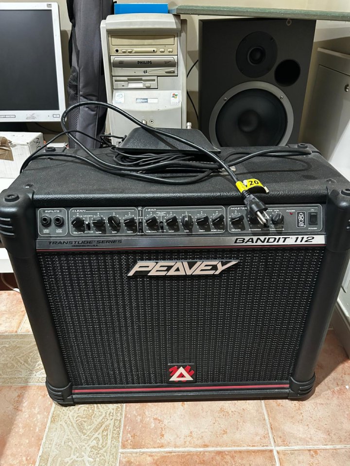 Amplificador Peavey Bandit 112 USA