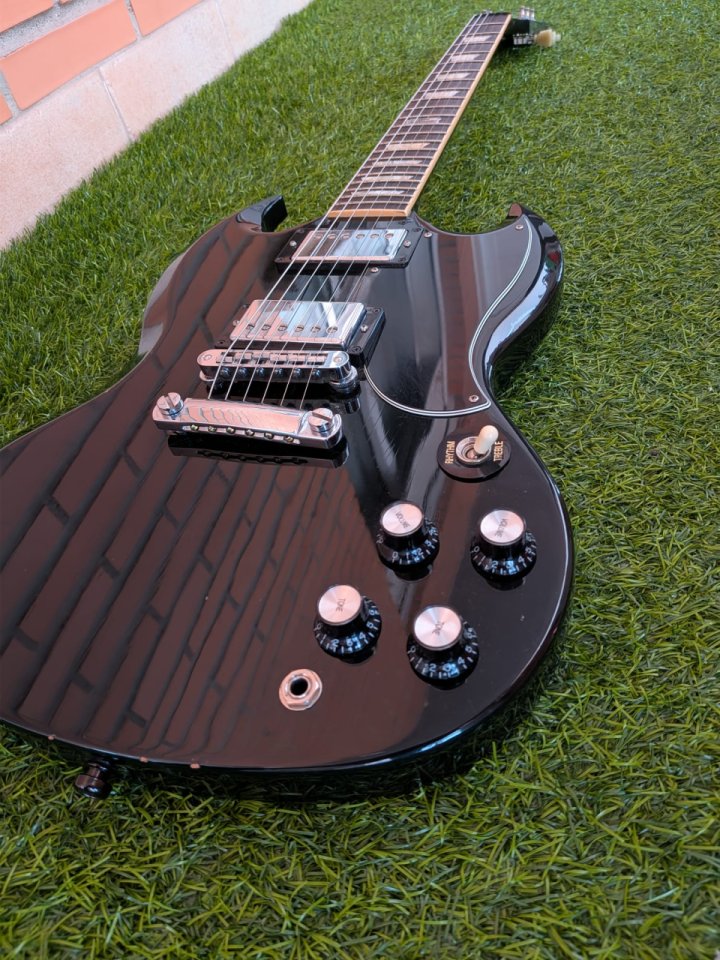 Gibson SG 2014