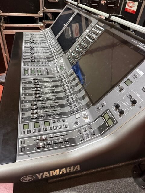 Yamaha Rivage CS-R5 de segunda mano · Foto 1 de 10 · León · 42500 €