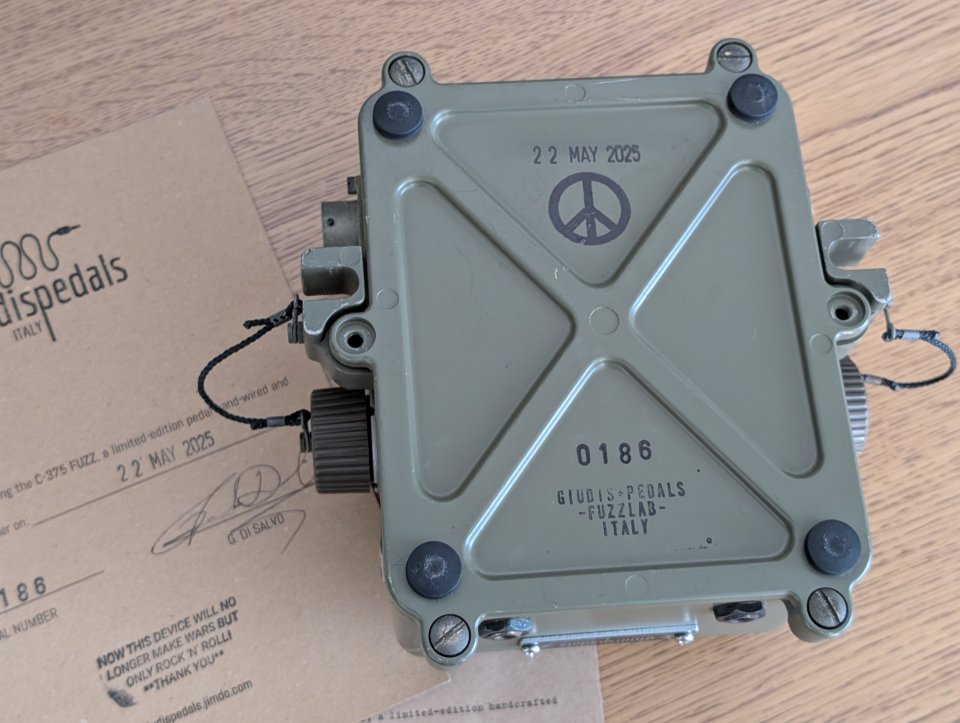 Giudis Fuzz C375 Jordan Bosstone