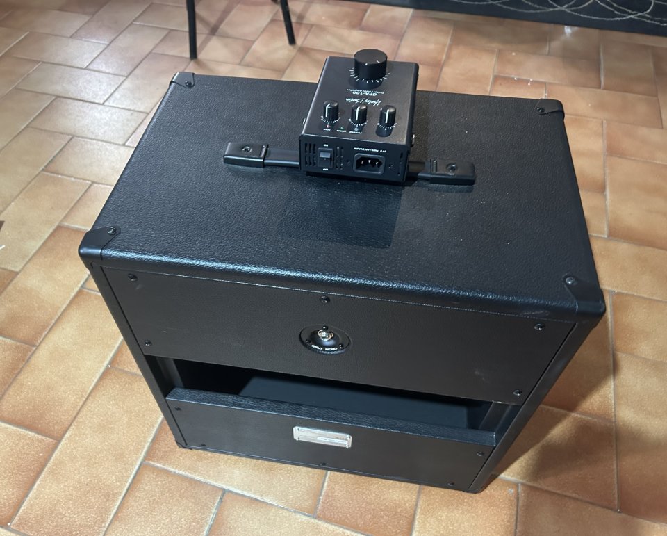 Pantalla Harley Benton G112Plus + Etapa GPA-100 de segunda mano · Foto 3 de 6 · Huelva · 130 €