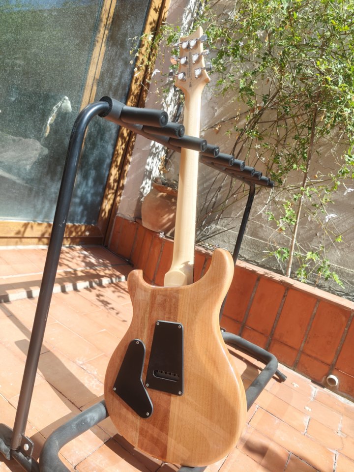 PRS SE Custom 24-08 Blood Orange 2024 de segunda mano · Foto 6 de 9 · Alicante · 800 €