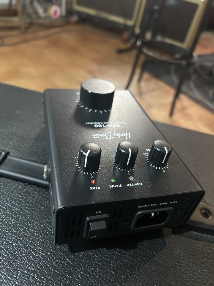 Pantalla Harley Benton G112Plus + Etapa GPA-100 de segunda mano · Foto 5 de 6 · Huelva · 130 €