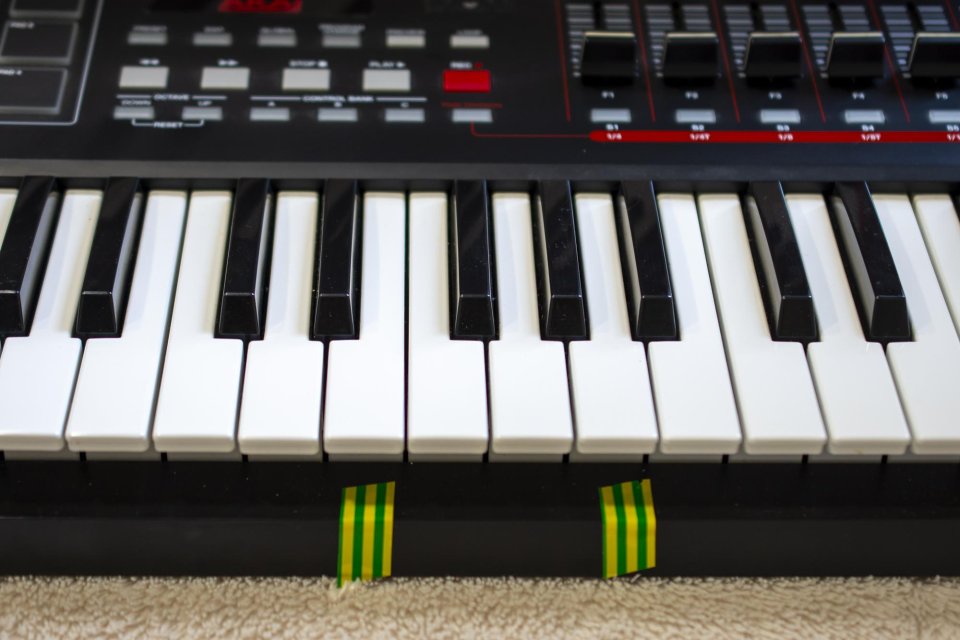 Teclado maestro midi Akai MPK249 de segunda mano · Foto 6 de 10 · Cantabria · 95 €