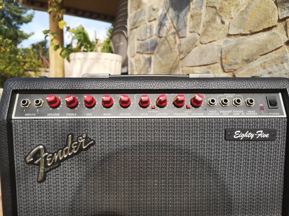 Fender Eighty Five