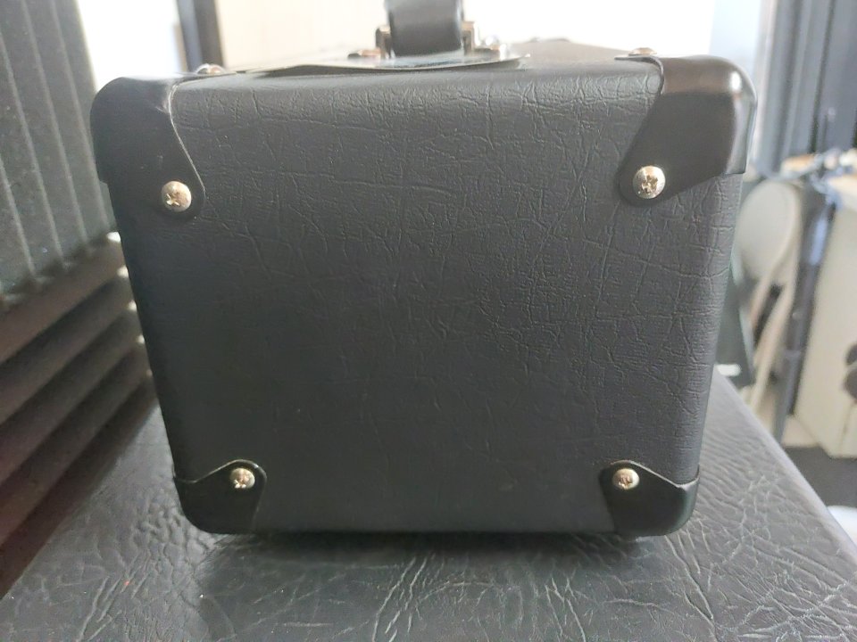 Cabezal Blackstar HT1 valvular de segunda mano · Foto 5 de 5 · A Coruña · 115 €