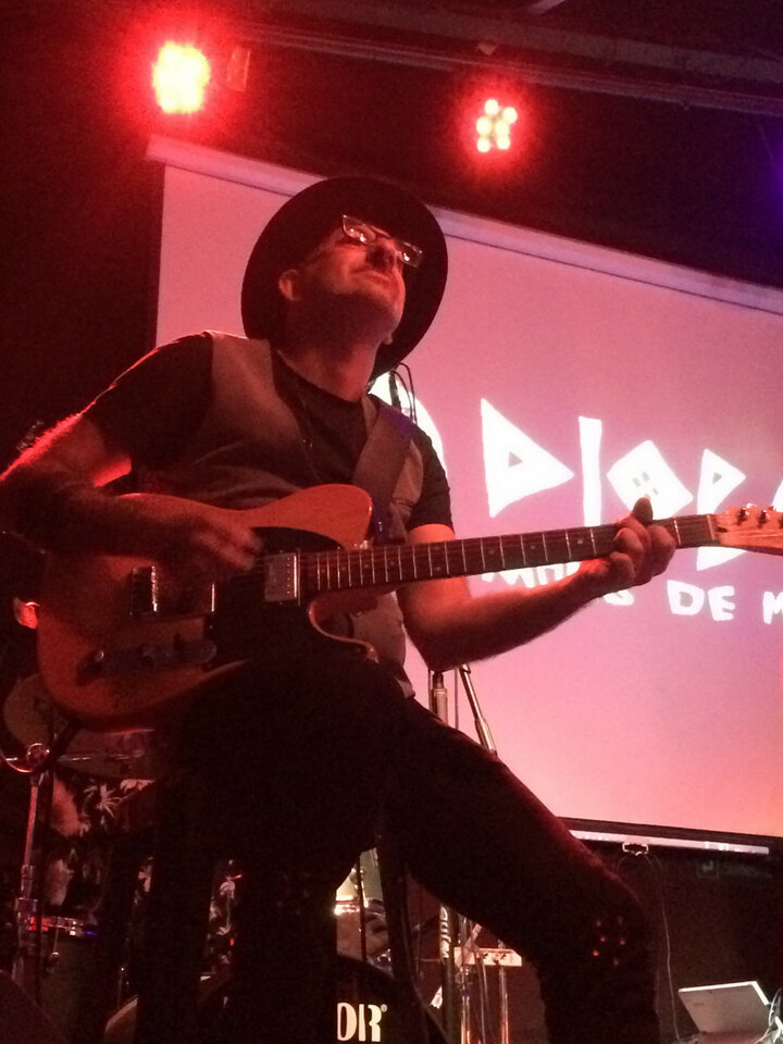 Titulado Musicians Institute-G.i.T. de  Los Angeles-Clases de Guitarra en Barcelona y On-Line