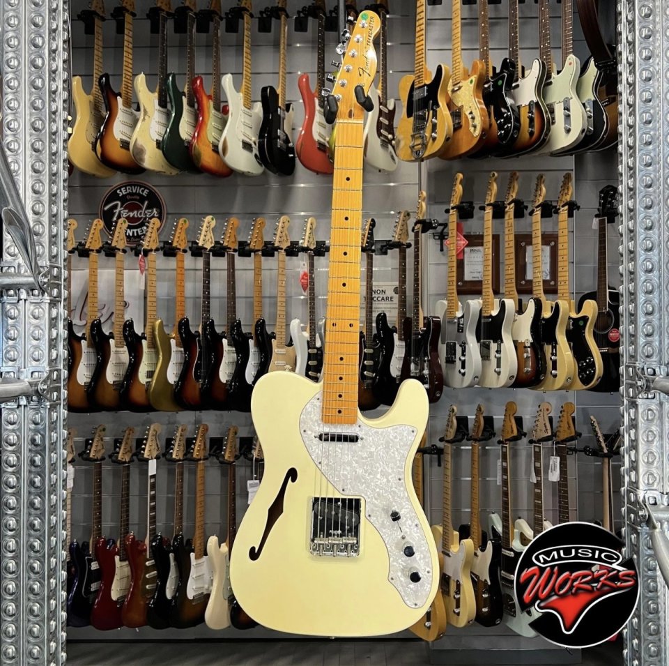 Fender Telecaster Thinline American Vintage 69 OWT de segunda mano · Foto 1 de 10 · Valencia · 1900 €