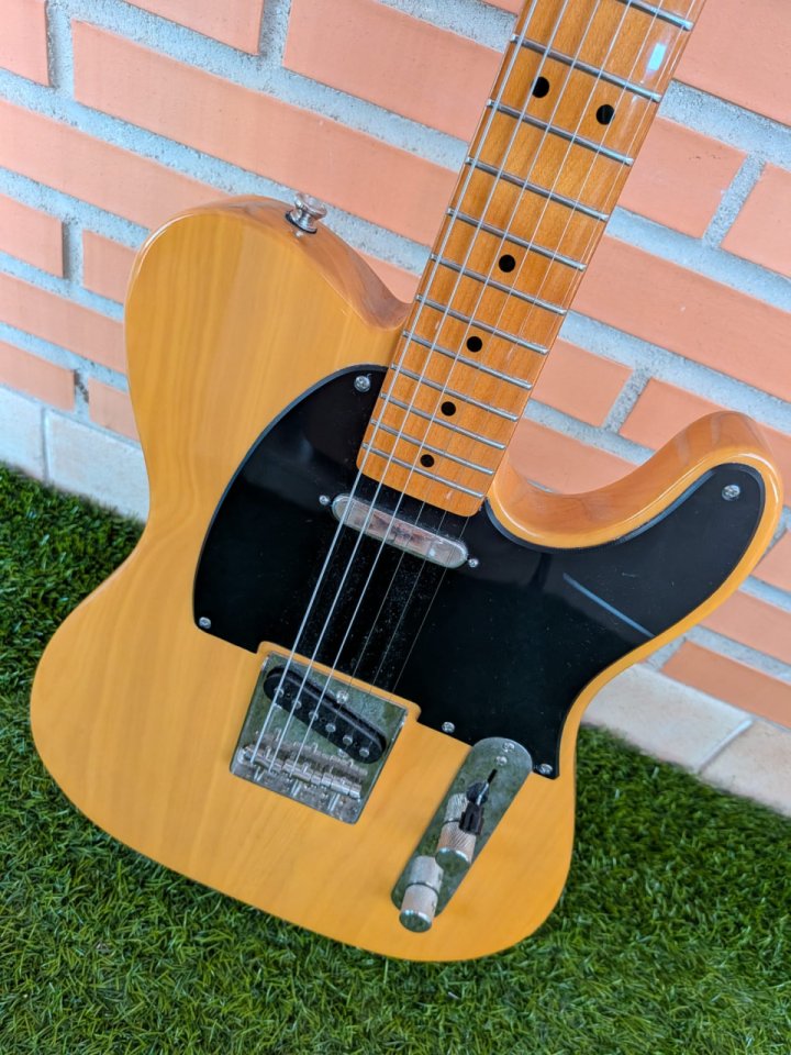 Squier Classic vibe 50