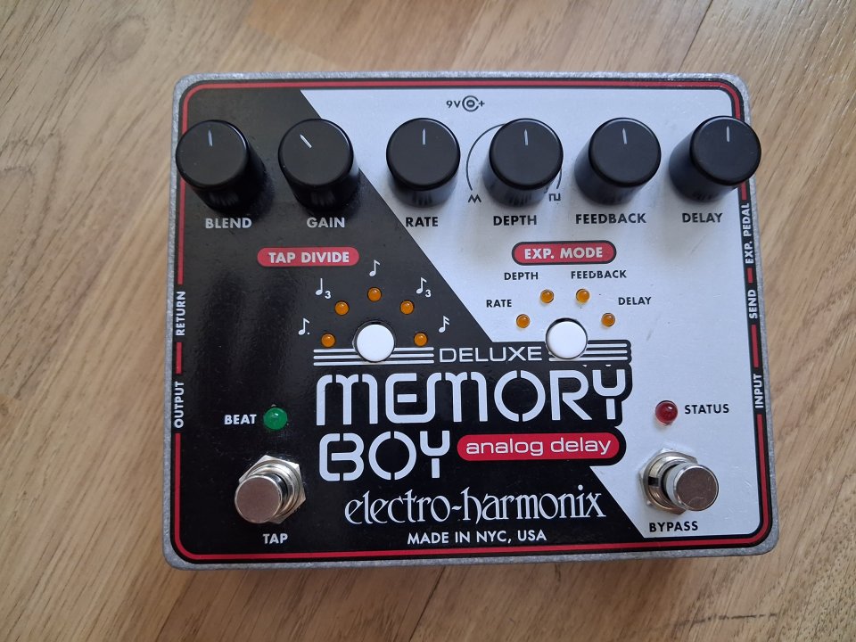 Electro Harmonix Deluxe Memory Boy de segunda mano · Foto 1 de 3 · Madrid · 120 €