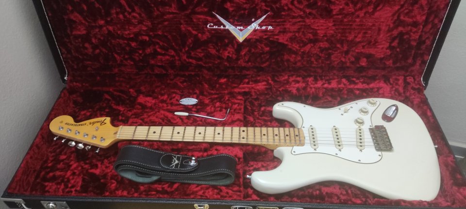 Fender Stratocaster Custom 70s Journeyman Relic MN Aged Firemist Red ( Junio 2020 ) mint