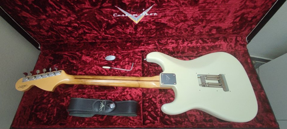 Fender Stratocaster Custom 70s Journeyman Relic MN Aged Firemist Red ( Junio 2020 ) mint