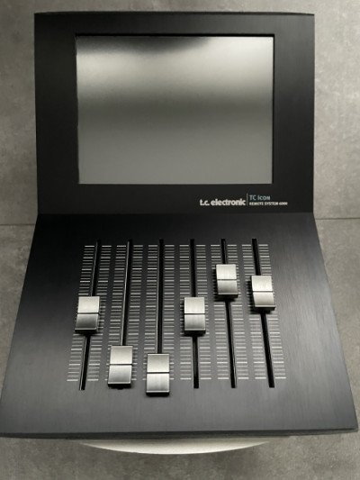TC Electronic System 6000 MKII (LM6, UnWrap, Reverb & Mastering 6000) de segunda mano · Foto 2 de 5 · Madrid · 1700 €