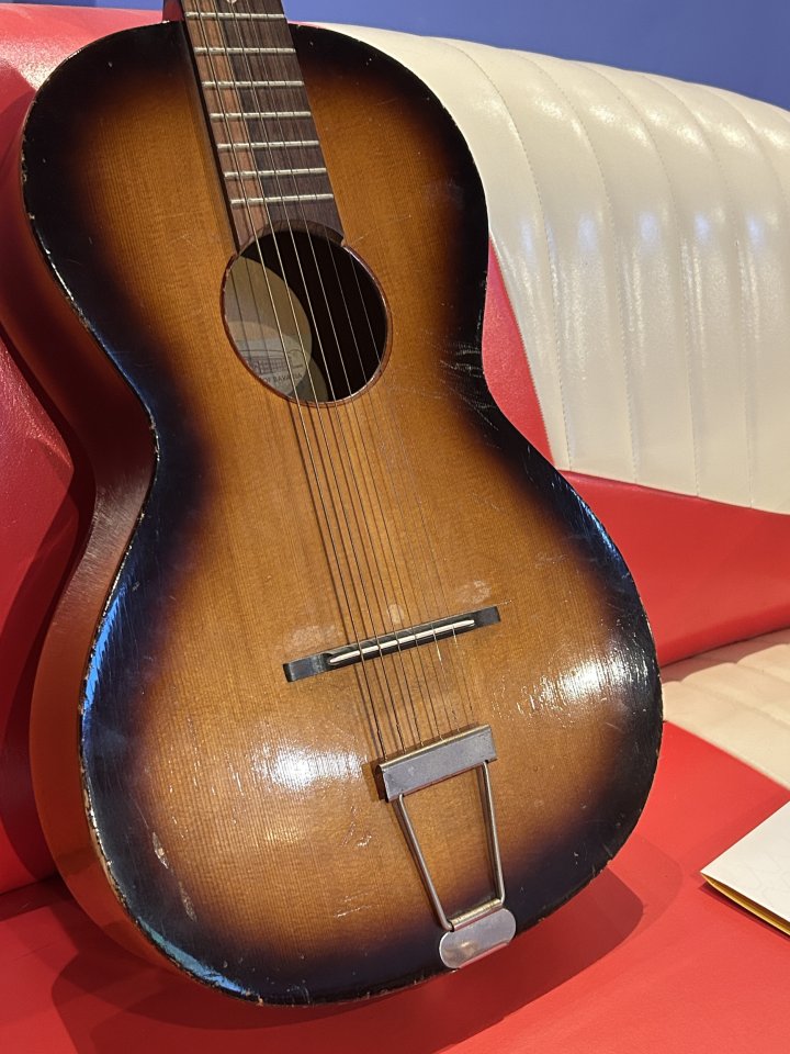 Framus Germany 50/1 parlor guitarra 1966 de segunda mano · Foto 1 de 10 · Araba · 245 €