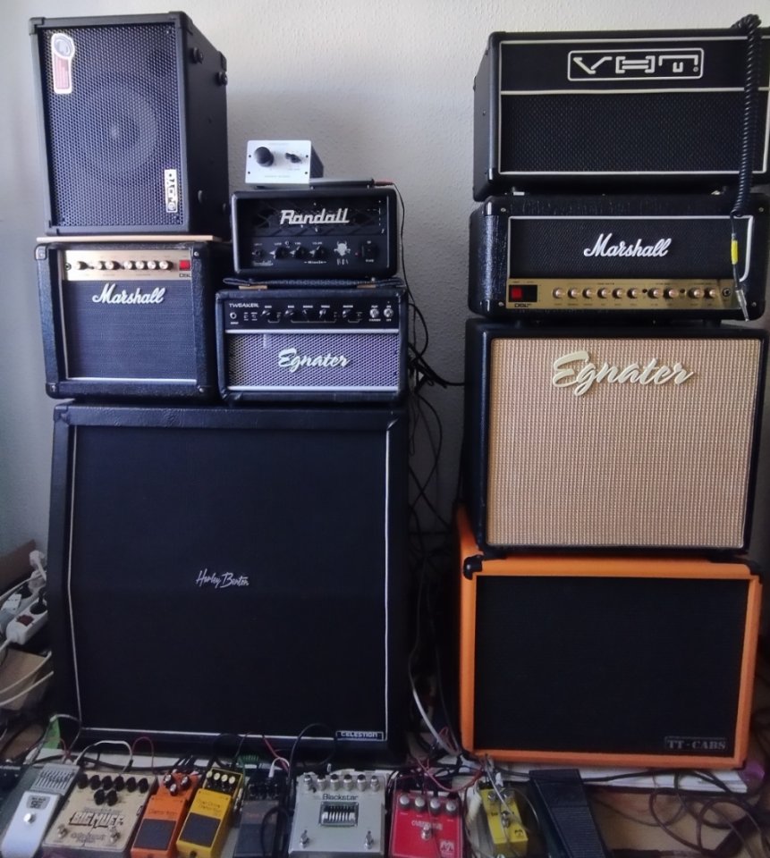 Amplificadores válvulas y pantalla de segunda mano · Foto 2 de 3 · Gipuzkoa · 190 €