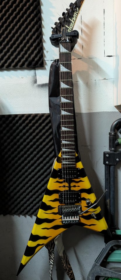 Jackson Randy Rhoads  japan repintada