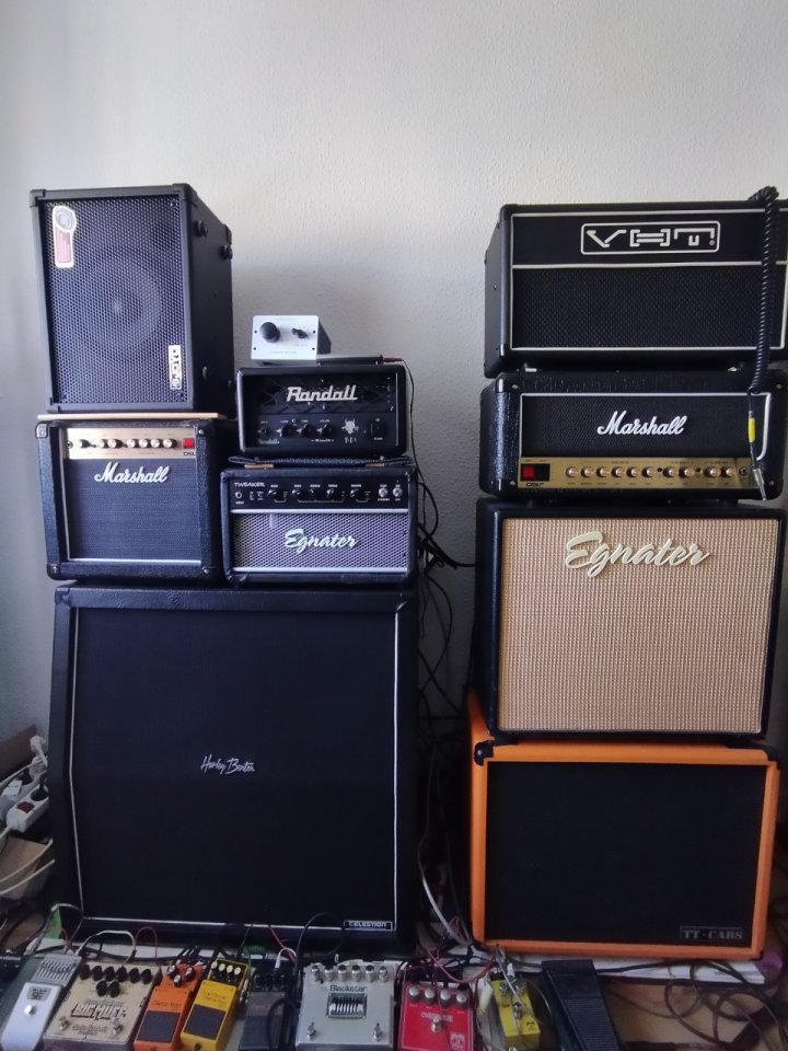 Amplificadores válvulas y pantalla de segunda mano · Foto 3 de 3 · Gipuzkoa · 190 €