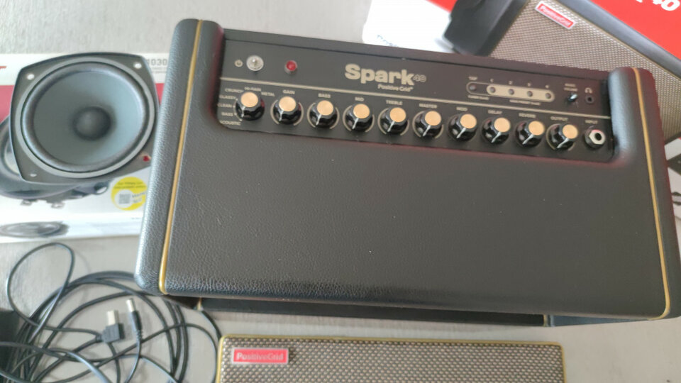 Positive Grid Spark 40