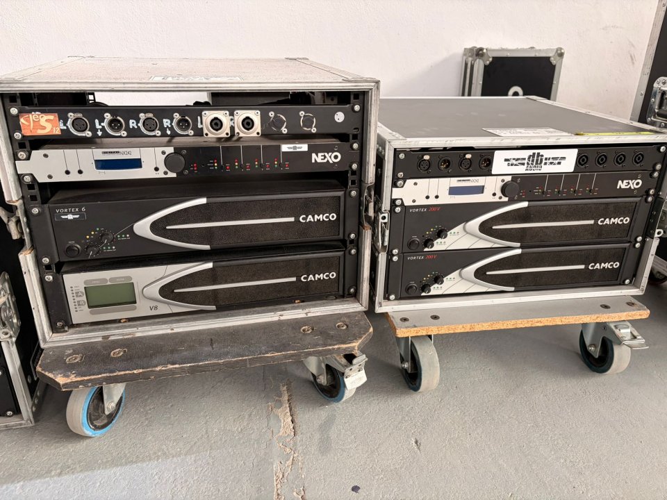 Amplificadores Camco, V6,V200,V8, l´acoustics LA48, NEXO controllers... de segunda mano · Foto 3 de 6 · Murcia · 320 €