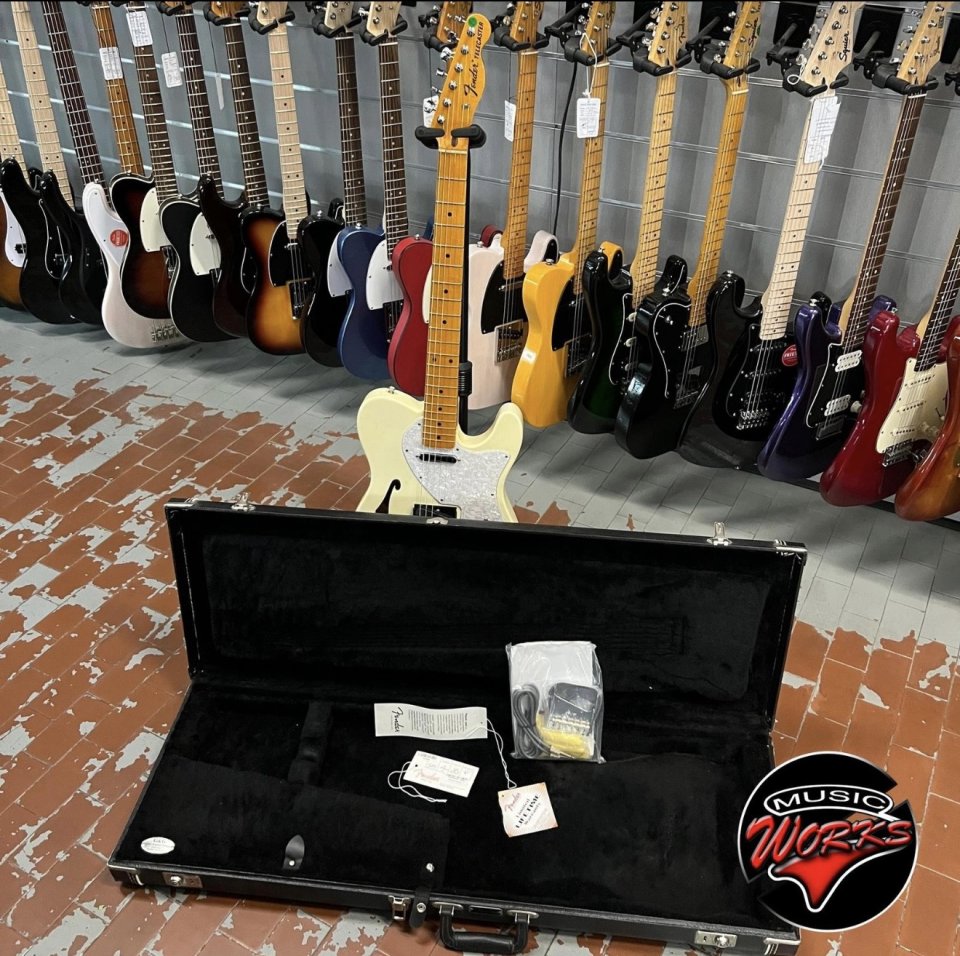 Fender Telecaster Thinline American Vintage 69 OWT de segunda mano · Foto 10 de 10 · Valencia · 1900 €