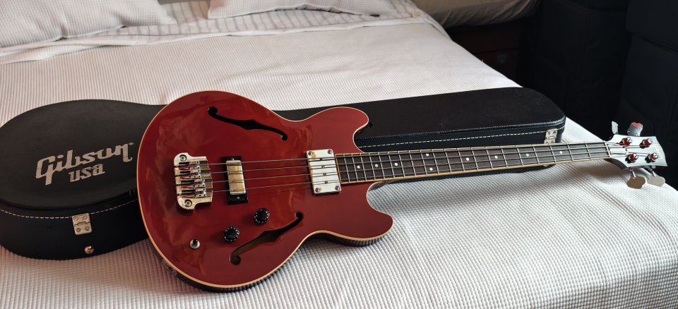 Gibson Midtown Standard Bass USA Cherry Red (EB-2) de segunda mano · Foto 4 de 10 · Lugo · 2250 €