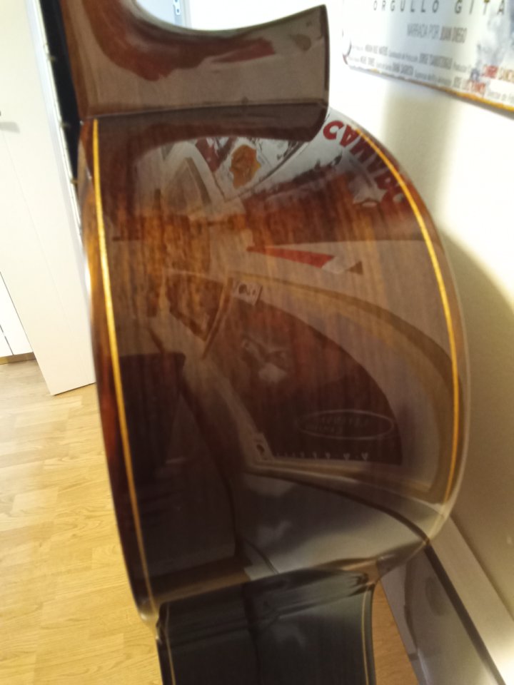 Guitarra Martínez de segunda mano · Foto 5 de 9 · Barcelona · 400 €