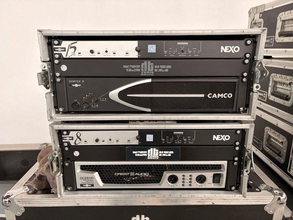 Amplificadores Camco, V6,V200,V8, l´acoustics LA48, NEXO controllers... de segunda mano · Foto 6 de 6 · Murcia · 320 €